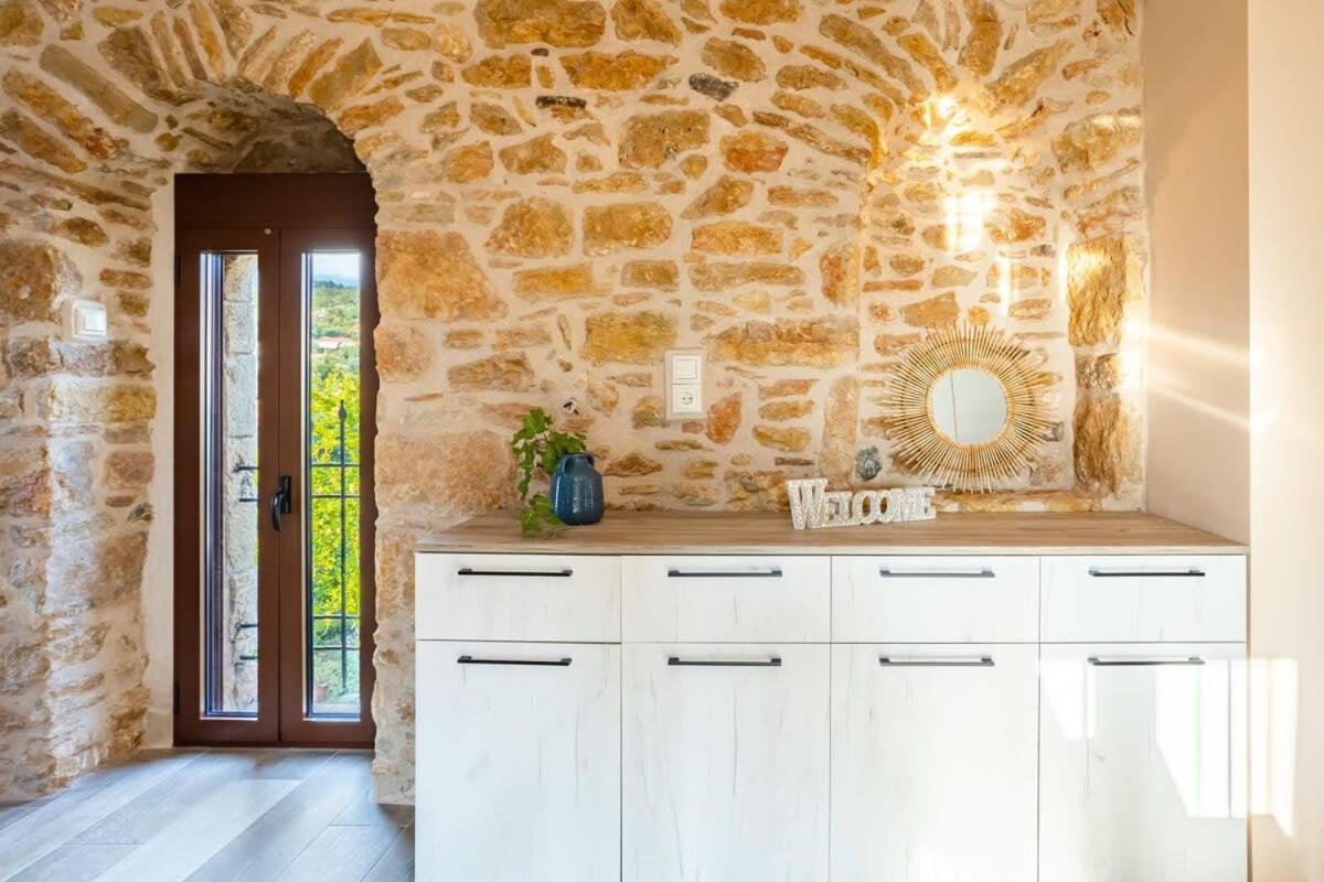 Mantineia Stone Villa-An Ethereal Getaway Megali Mantineia Exterior photo