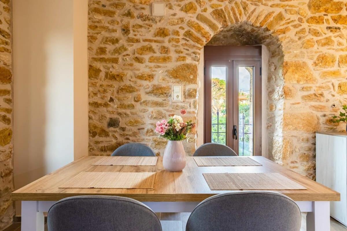 Mantineia Stone Villa-An Ethereal Getaway Megali Mantineia Exterior photo